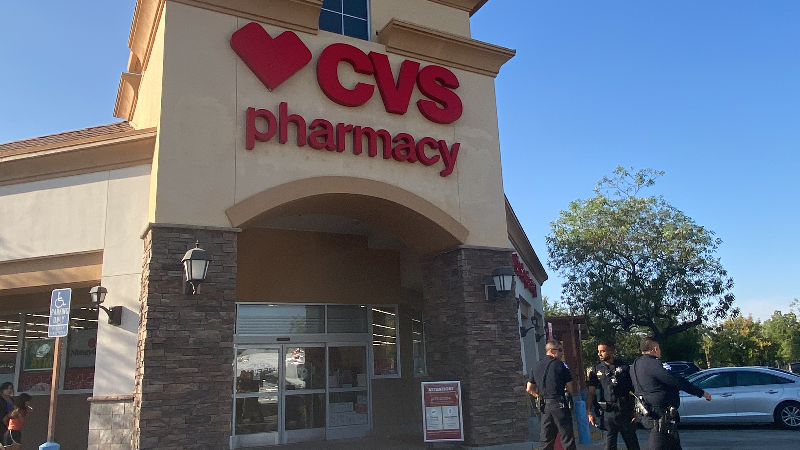 Woman stabbed at a Fresno CVS Pharmacy | Fresno Bee