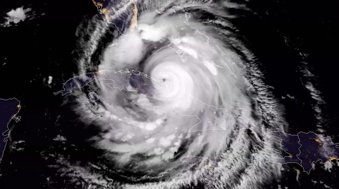 Robins Air Force Base closed to non-emergency personnel Monday as Irma approaches