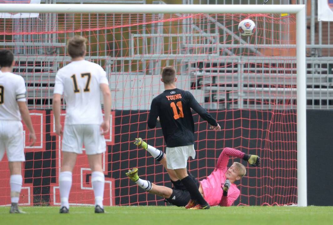 Marvin Ridge wins state title on a PK