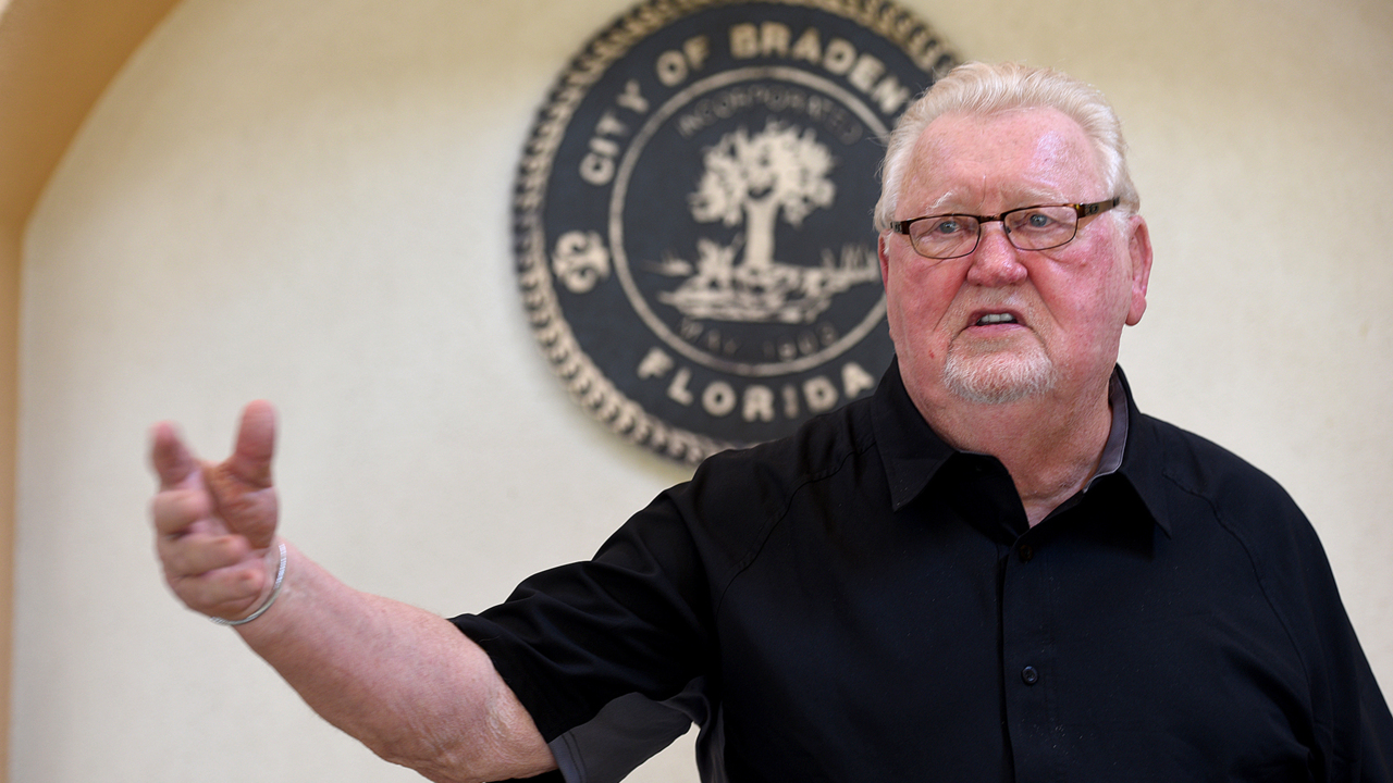 Keep mayor in charge of Bradenton police. It’s no job for the city council | Letter to the editor
