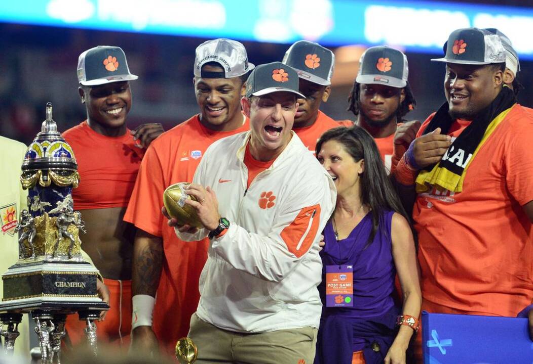 Dabo, Tigers revel in being underdogs again