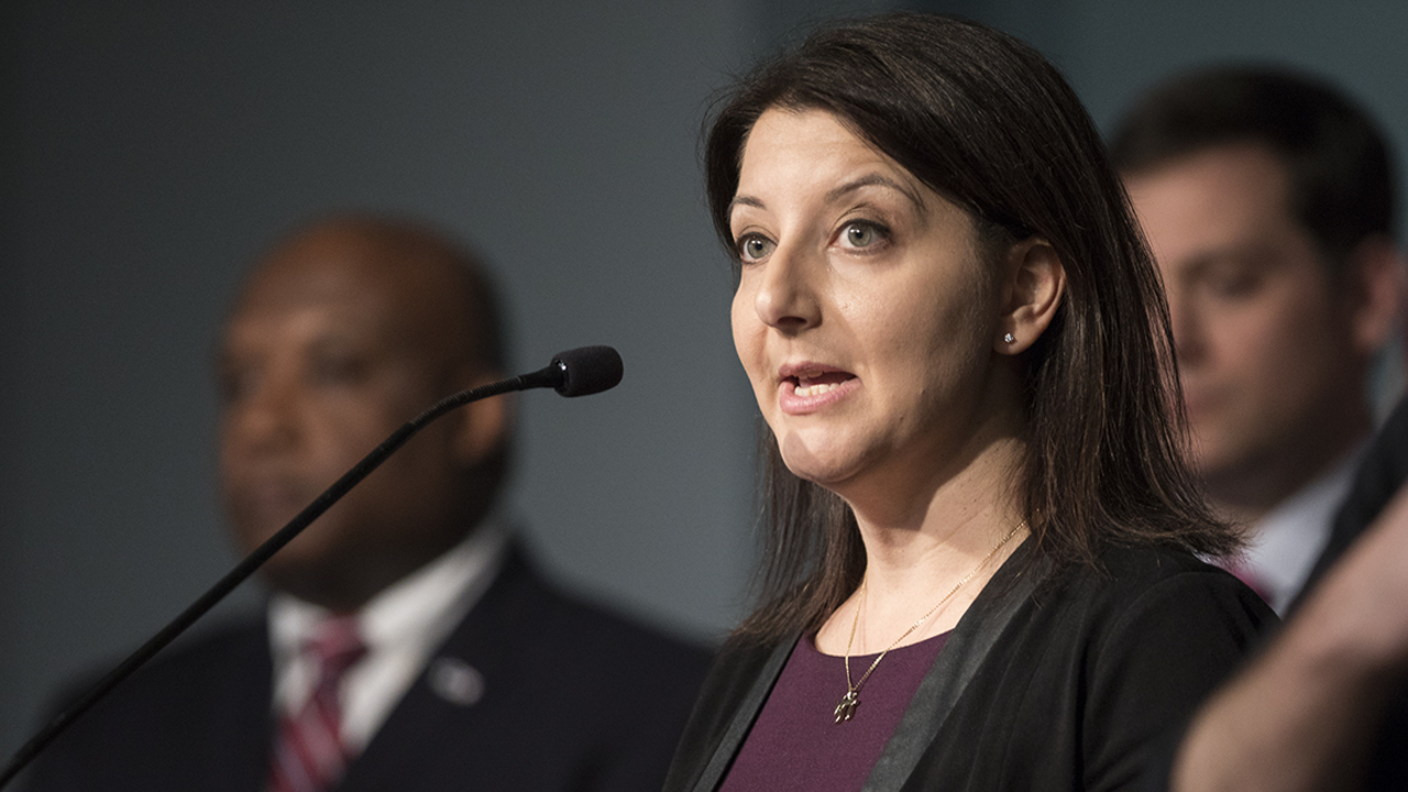 Coronavirus won’t stop Illinois primary as Gov. Pritzker bans groups of 50 or more