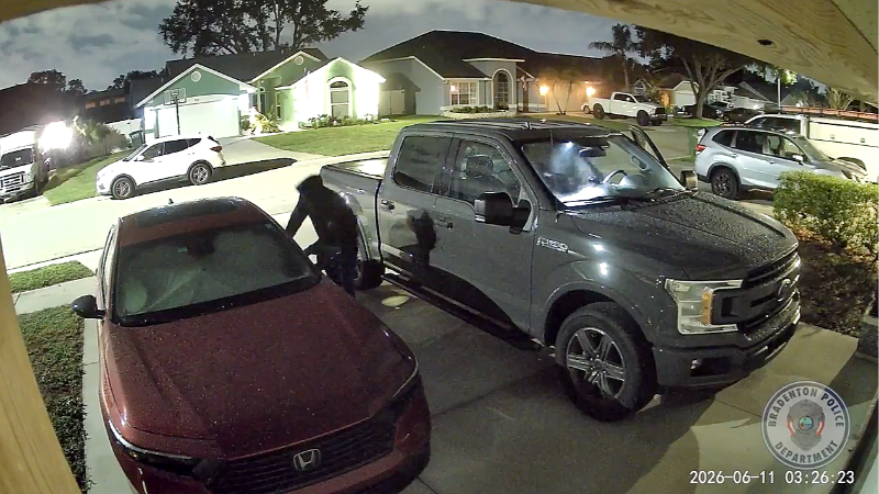Bradenton police seek identity of car burglars caught on video