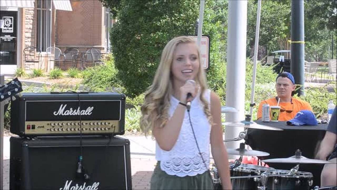 Who Carez performs 'Runaway Baby'