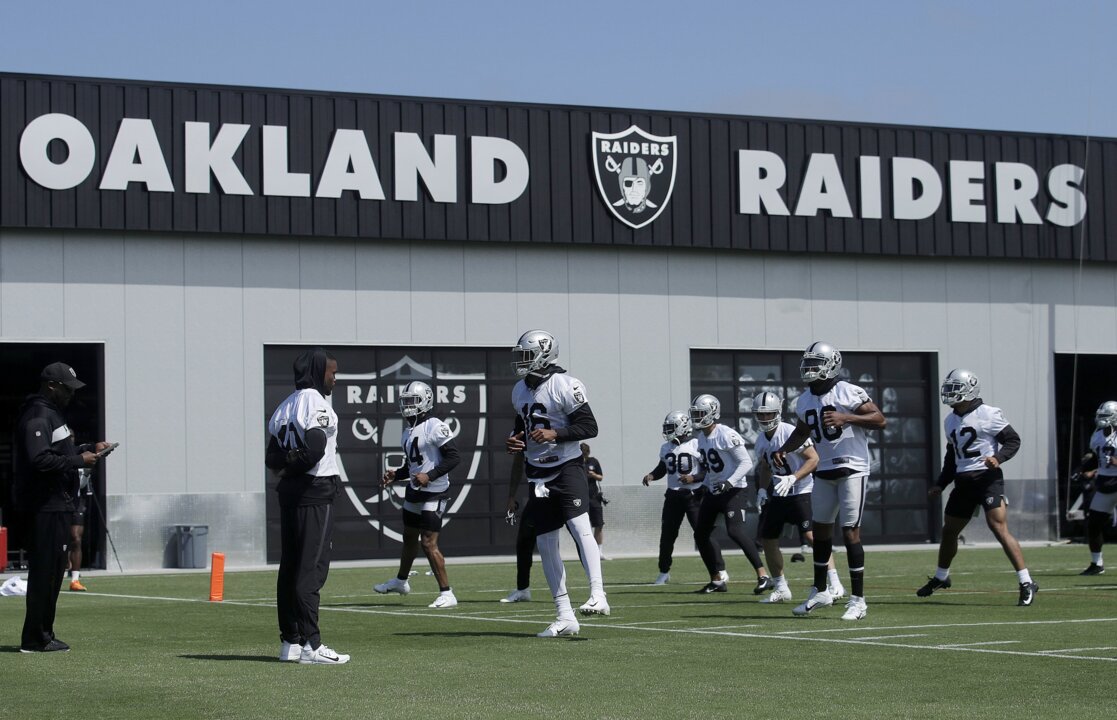 Training camp standout: Here’s why some Raiders are calling Johnathan Abram a ‘bulldog’