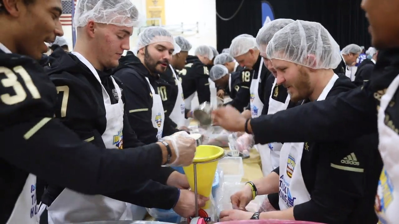 Famous Idaho Potato Bowl teams tackle hunger. How, you ask?