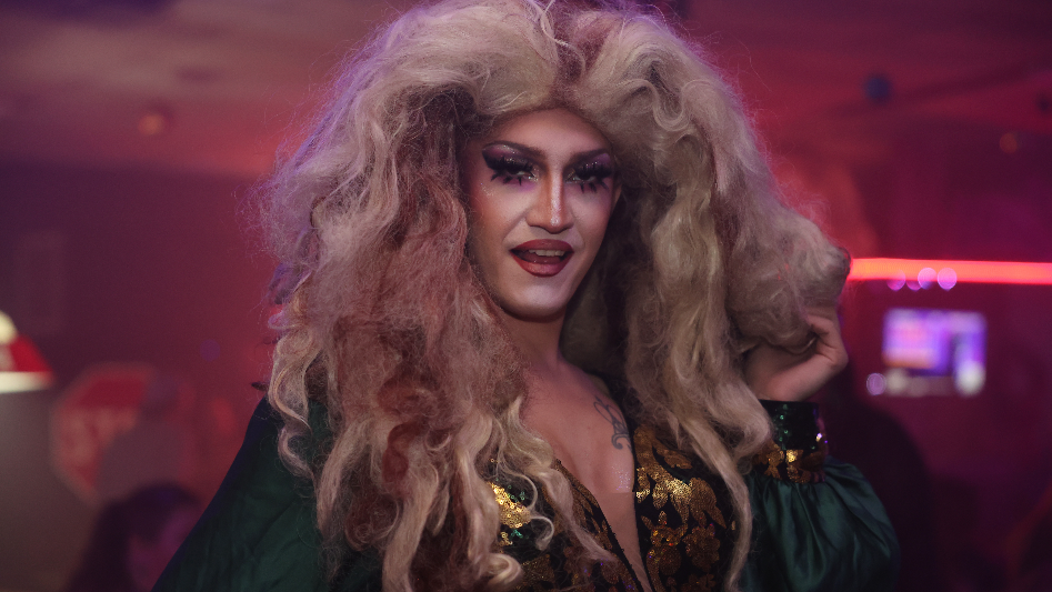 Rock Hill fine art college graduate contrasts drag queens as artists