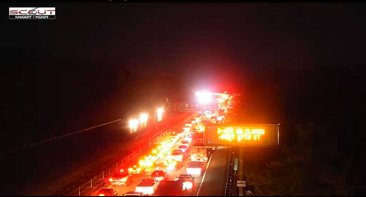 Crash closes southbound I-435 on Kansas City | Kansas City Star
