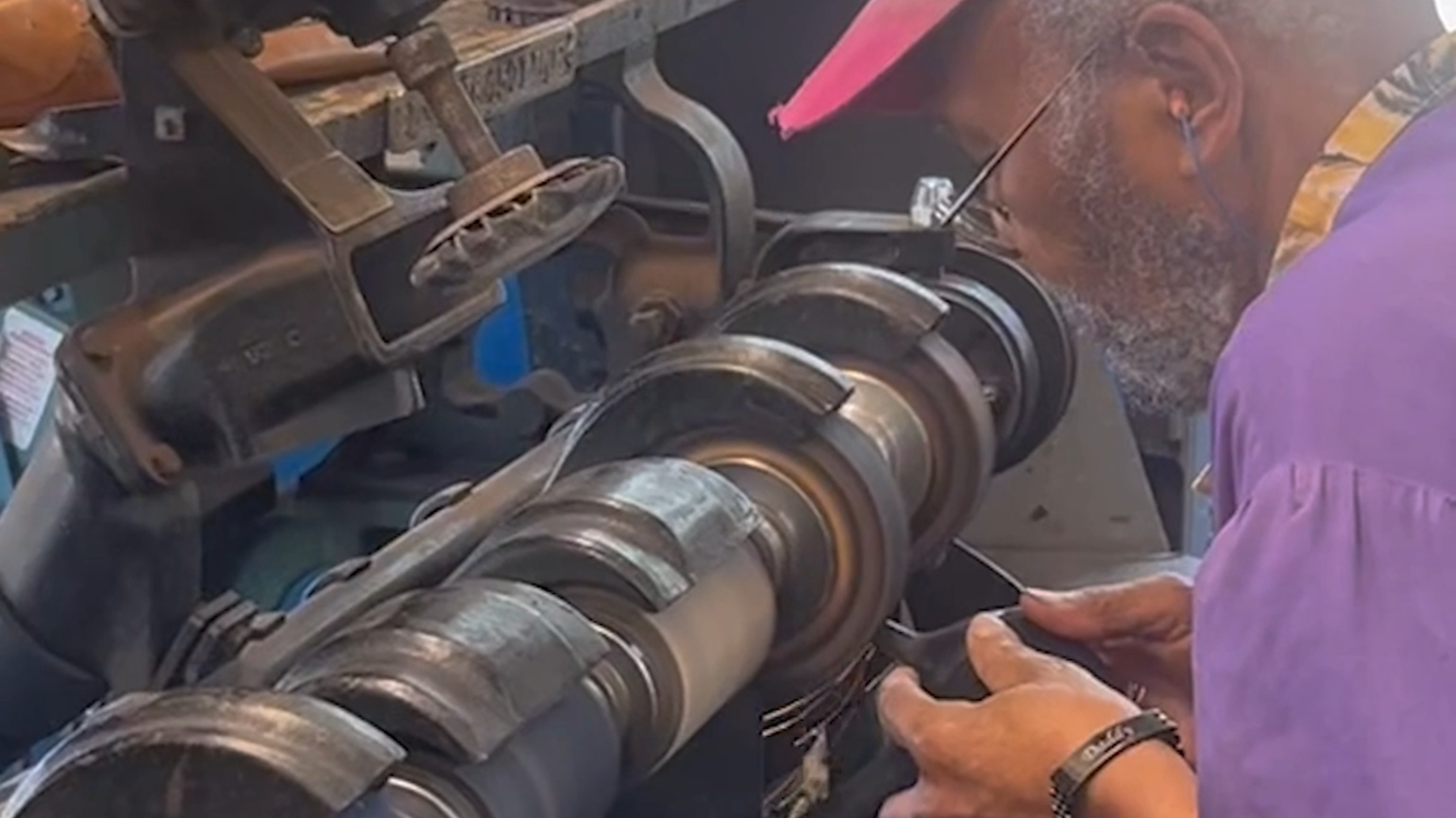 Video shows inside of last shoe repair shop in historic Beaufort SC