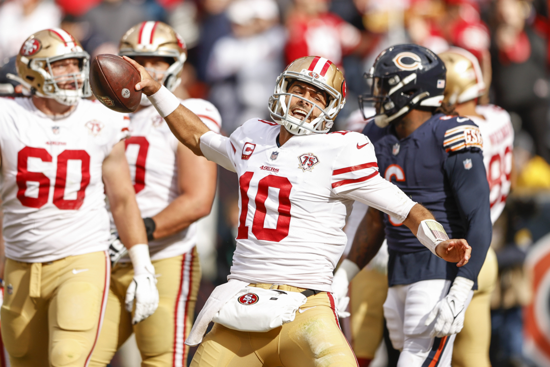 Jimmy Garoppolo’s strong performance pushes 49ers’ QB discussion back for at least a week
