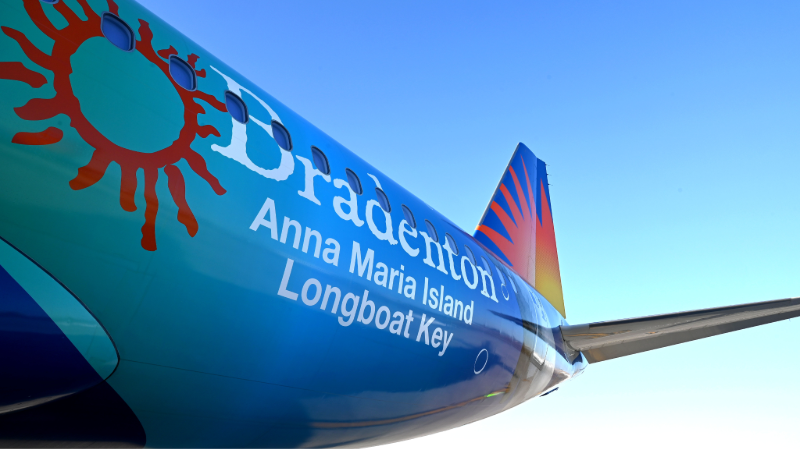 VIP event unveils SRQ’s new concourse